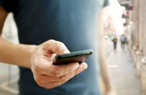 advantages and disadvantages of mobile phones